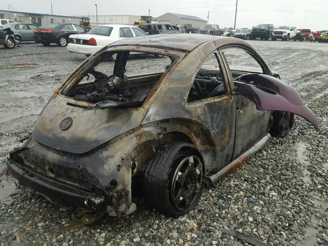 3VWCC21C4XM449856 - 1999 VOLKSWAGEN NEW BEETLE BURN photo 4