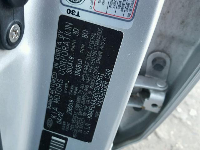 KNAFU4A26C5632611 - 2012 KIA FORTE EX SILVER photo 10