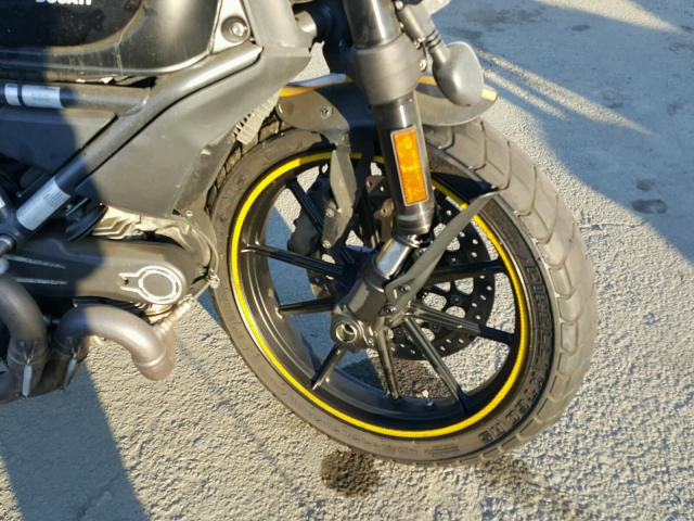 ML015ANM0GT006719 - 2016 DUCATI SCRAMBLER 黑色 照片 10