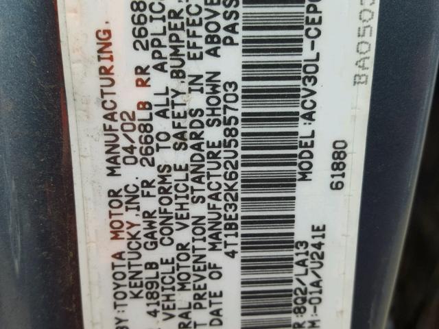 4T1BE32K62U585703 - 2002 TOYOTA CAMRY LE ლურჯი ფოტო 10