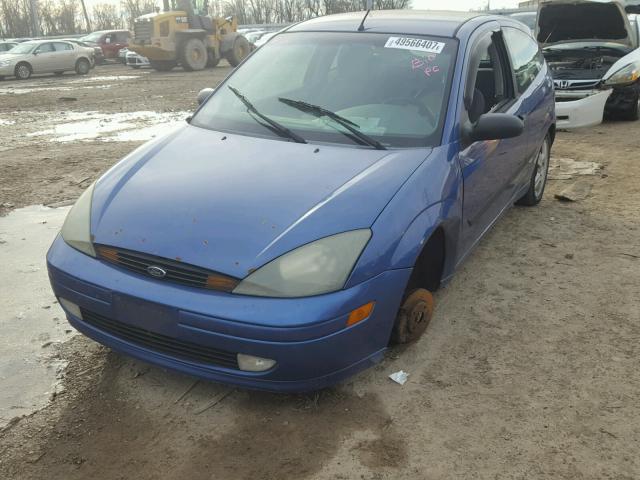 3FAFP31Z24R116574 - 2004 FORD FOCUS ZX3 BLUE photo 2