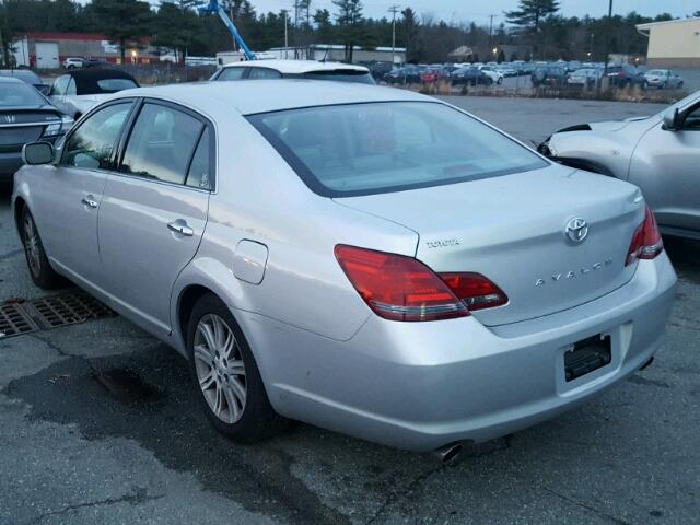 4T1BK36B48U266294 - 2008 TOYOTA AVALON XL SILVER photo 3