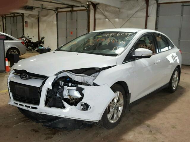 1FADP3F2XDL215791 - 2013 FORD FOCUS SE WHITE photo 2