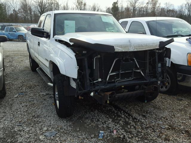 1GCHC29U06E185738 - 2006 CHEVROLET SILVERADO WHITE photo 1