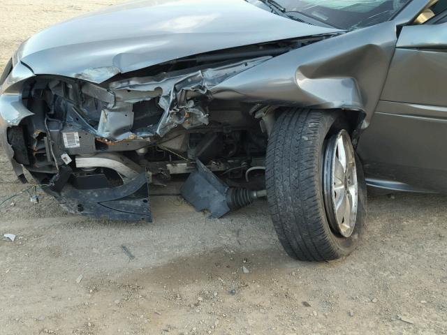 2G2WS522051194447 - 2005 PONTIAC GRAND PRIX GRAY photo 9