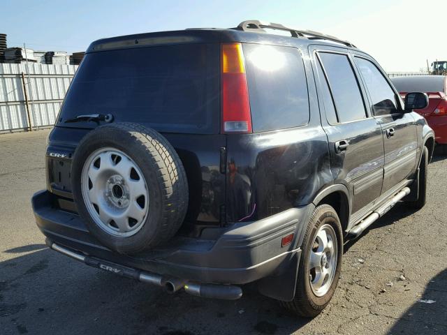 JHLRD1847WC053541 - 1998 HONDA CR-V LX BLACK photo 4