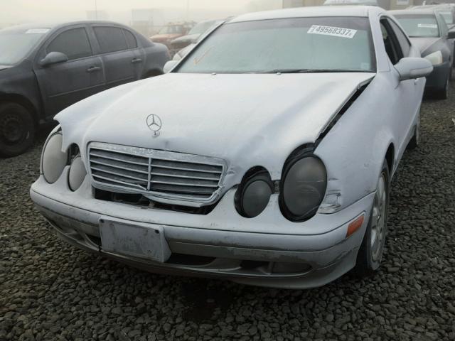 WDBLJ65GX2T126854 - 2002 MERCEDES-BENZ CLK 320 SILVER photo 9