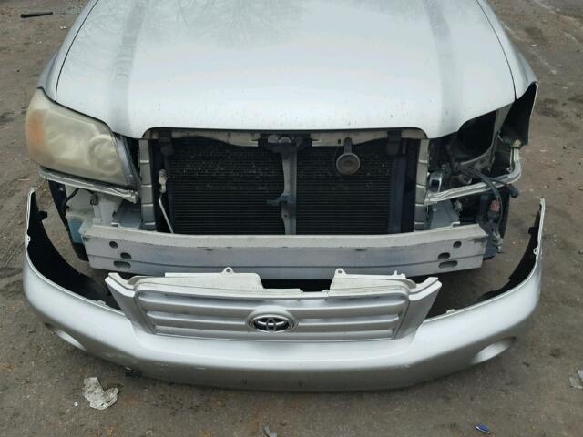 JTEDP21AX40009922 - 2004 TOYOTA HIGHLANDER SILVER photo 9