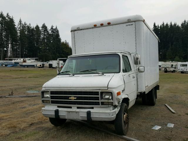 1GBHG31K5RF146490 - 1994 CHEVROLET G30 WHITE photo 2