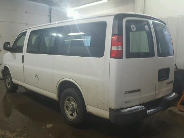 1GNFG15X431151303 - 2003 CHEVROLET EXPRESS G1 WHITE photo 3