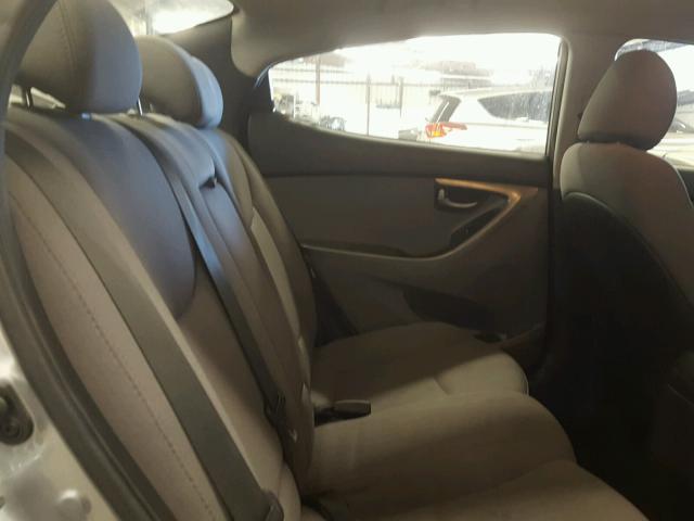 5NPDH4AE3GH710325 - 2016 HYUNDAI ELANTRA SE GRAY photo 6