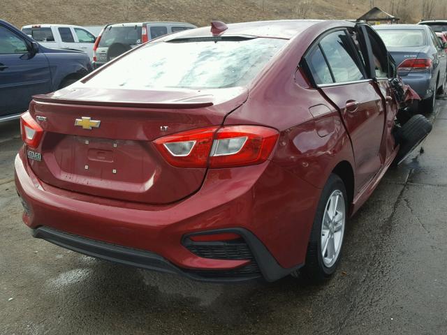 1G1BE5SM2H7186417 - 2017 CHEVROLET CRUZE LT RED photo 4