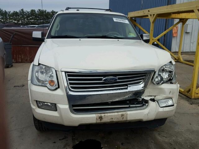 1FMEU75E17UB66842 - 2007 FORD EXPLORER L WHITE photo 9