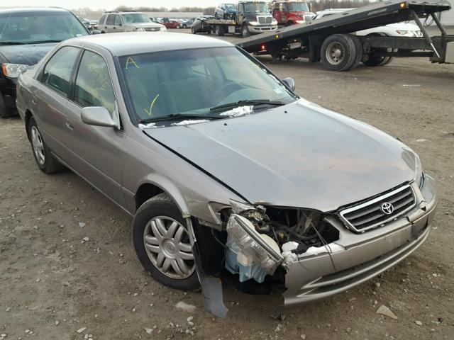 4T1BG22K51U070162 - 2001 TOYOTA CAMRY CE GRAY photo 1