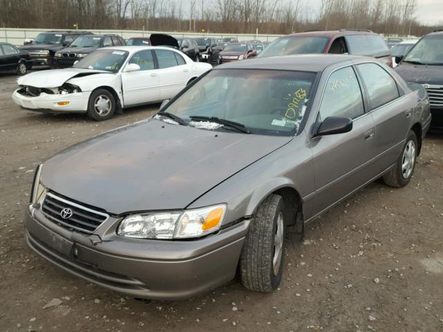 4T1BG22K51U070162 - 2001 TOYOTA CAMRY CE GRAY photo 2