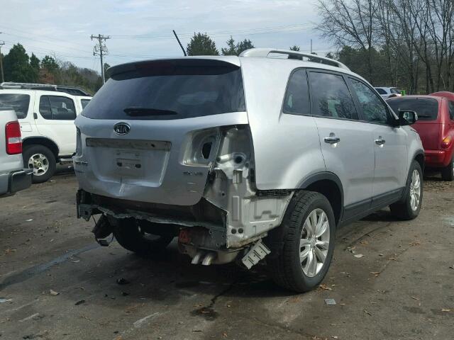 5XYKU4A23BG067659 - 2011 KIA SORENTO EX SILVER photo 4