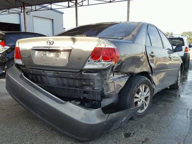 4T1BF32K95U598415 - 2005 TOYOTA CAMRY LE GRAY photo 4