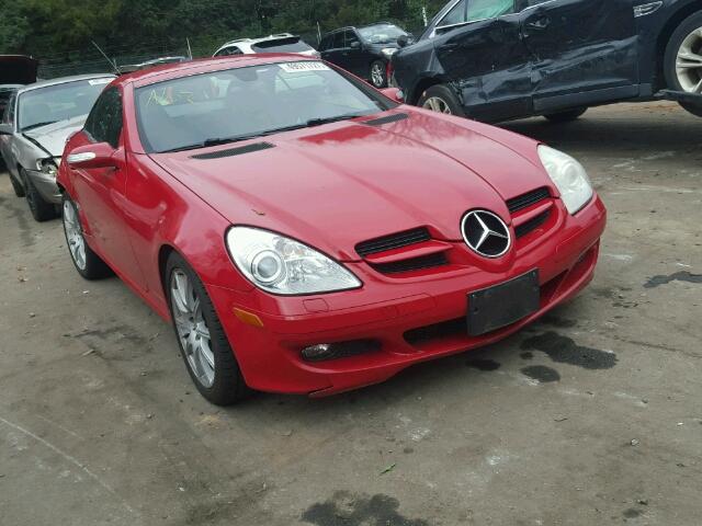 WDBWK56FX7F136946 - 2007 MERCEDES-BENZ SLK 350 RED photo 1