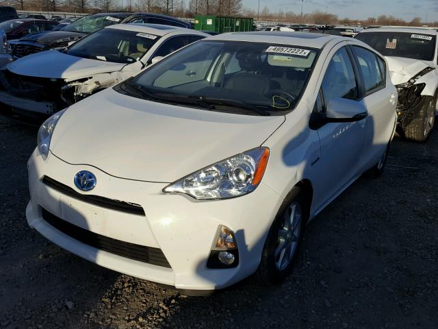 JTDKDTB36D1056241 - 2013 TOYOTA PRIUS C WHITE photo 2