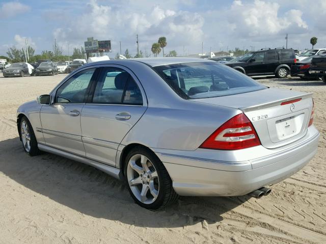 WDBRF52H87E024340 - 2007 MERCEDES-BENZ C 230 GRAY photo 3