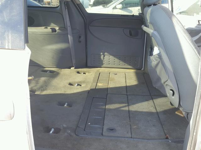 2A8GP54L26R893713 - 2006 CHRYSLER TOWN & COU 白色 照片 6