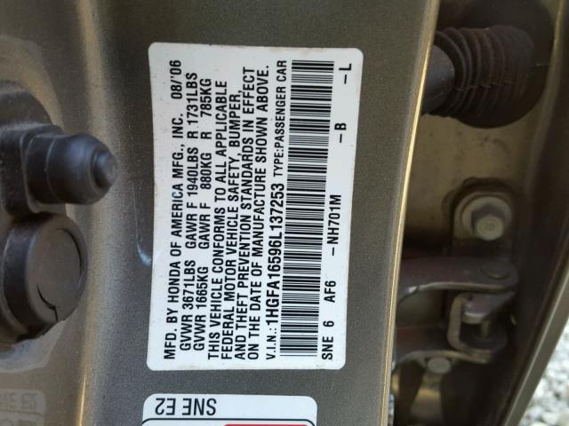 1HGFA16596L137253 - 2006 HONDA CIVIC LX SILVER photo 10