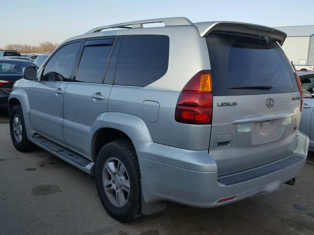 JTJBT20XX50074037 - 2005 LEXUS GX 470 SILVER photo 3