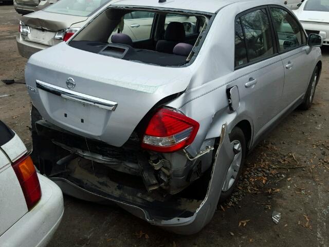 3N1BC11E49L434568 - 2009 NISSAN VERSA S SILVER photo 9