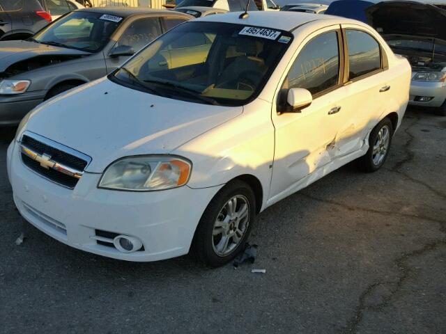 KL1TG56E29B613674 - 2009 CHEVROLET AVEO LT WHITE photo 2