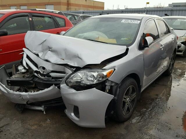 2T1BU4EE0BC589262 - 2011 TOYOTA COROLLA BA SILVER photo 2