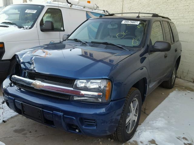 1GNDT13S752327039 - 2005 CHEVROLET TRAILBLAZE BLUE photo 1