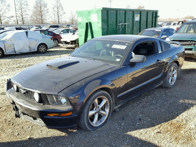 1ZVHT82H375352995 - 2007 FORD MUSTANG GT BLACK photo 2