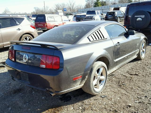 1ZVHT82H375352995 - 2007 FORD MUSTANG GT BLACK photo 4