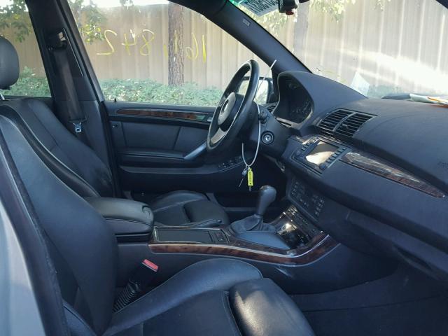 5UXFB53535LV11926 - 2005 BMW X5 4.4I SILVER photo 5