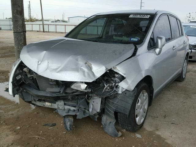 3N1BC1CPXAL425800 - 2010 NISSAN VERSA S SILVER photo 2