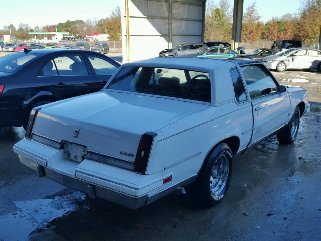 1G3GK11Y0HP315211 - 1987 OLDSMOBILE CUTLASS SA WHITE photo 4