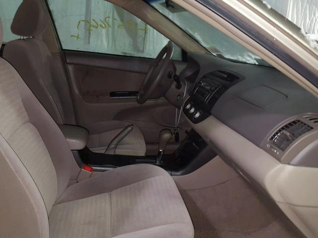4T1BE30K05U069070 - 2005 TOYOTA CAMRY LE თაფლისფერი ფოტო 5