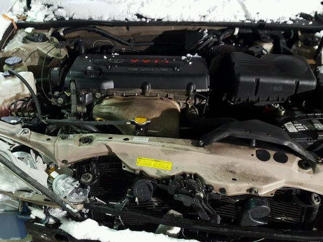 4T1BE30K05U069070 - 2005 TOYOTA CAMRY LE თაფლისფერი ფოტო 7