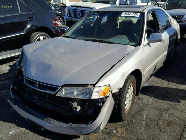 1HGCD5651VA132771 - 1997 HONDA ACCORD EX GOLD photo 2