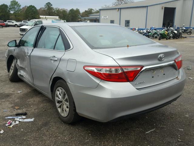 4T1BF1FK8GU563950 - 2016 TOYOTA CAMRY LE SILVER photo 3