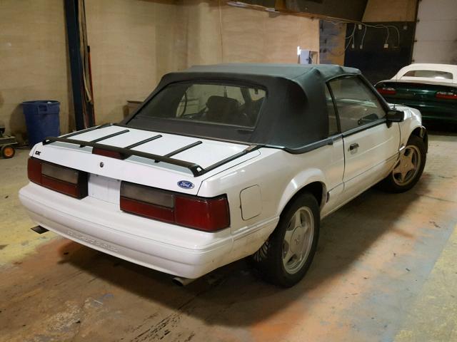 1FACP44EXNF133686 - 1992 FORD MUSTANG LX WHITE photo 4