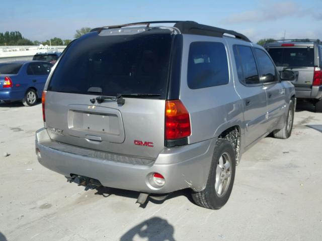 1GKES16S056108755 - 2005 GMC ENVOY XL SILVER photo 4