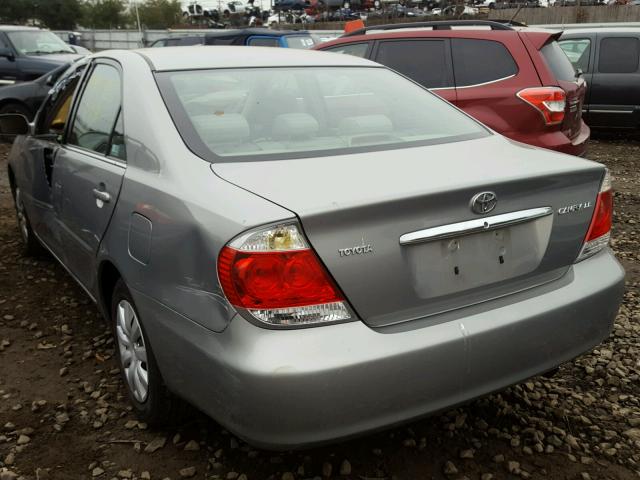 4T1BE30K95U596539 - 2005 TOYOTA CAMRY LE 灰色 照片 3