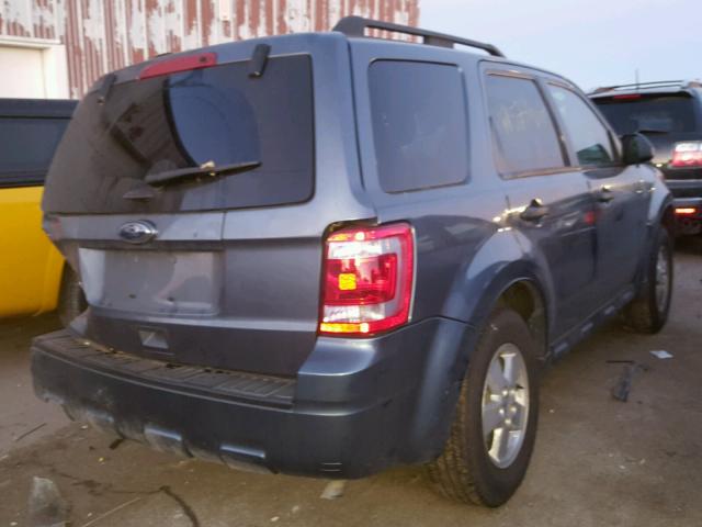 1FMCU0DG3CKC77013 - 2012 FORD ESCAPE XLT BLUE photo 4