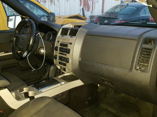 1FMCU0DG3CKC77013 - 2012 FORD ESCAPE XLT BLUE photo 5