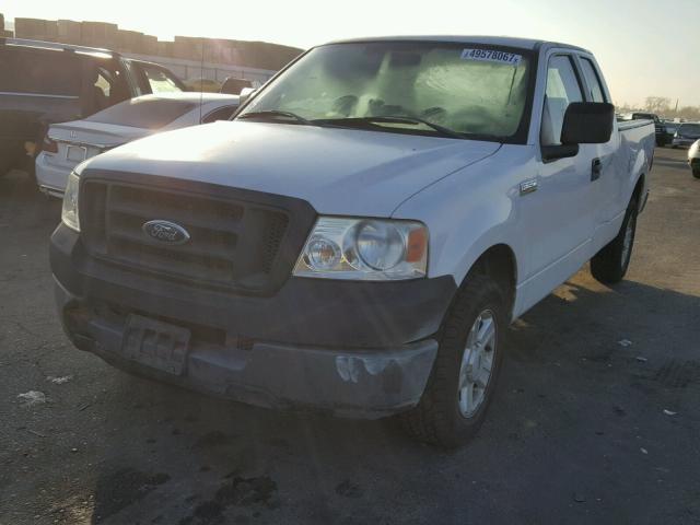 1FTRX12W15NA74631 - 2005 FORD F150 WHITE photo 2