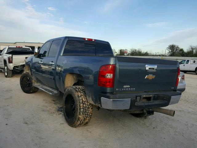 1GCHC63699F163835 - 2009 CHEVROLET SILVERADO GRAY photo 3