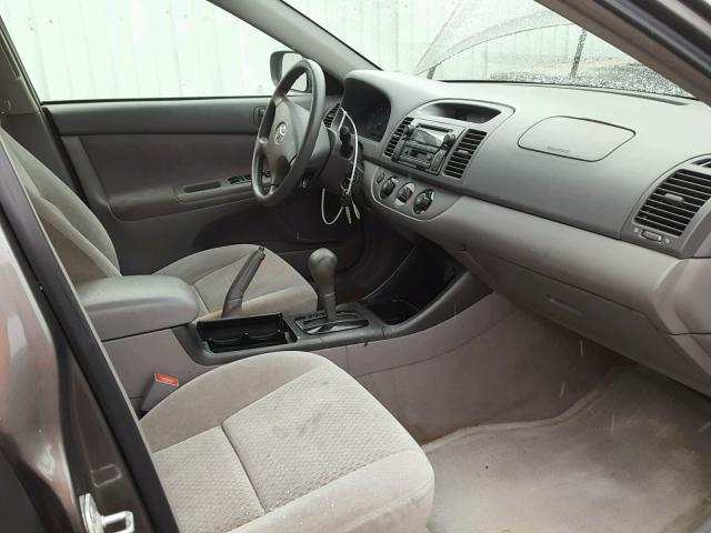 4T1BE32K93U677003 - 2003 TOYOTA CAMRY LE TAN photo 5