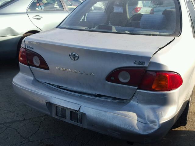 1NXBR12E52Z648485 - 2002 TOYOTA COROLLA CE SILVER photo 9