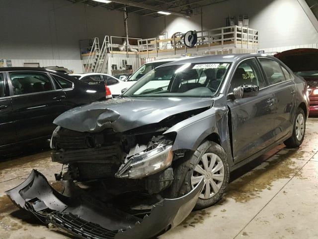 3VW2K7AJ3DM236659 - 2013 VOLKSWAGEN JETTA BASE 灰色 照片 2